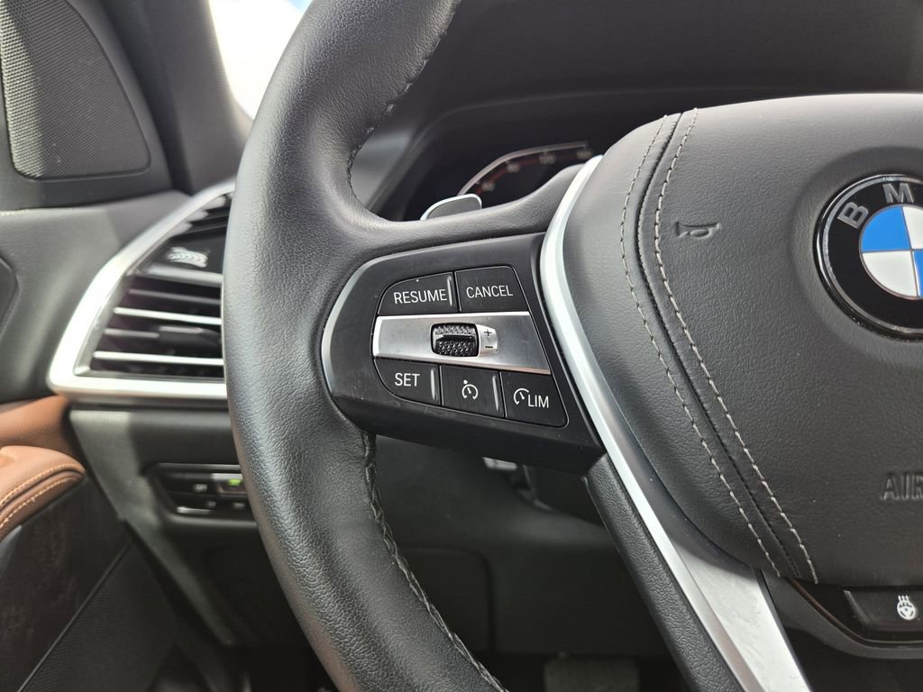 Used 2022 BMW X5 xDrive40i w/ Premium Package image 29