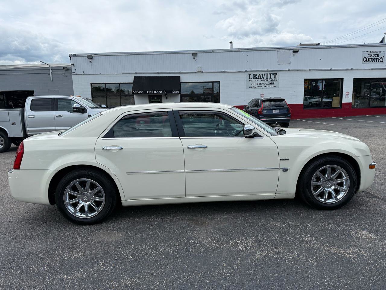 Used 2006 Chrysler 300 C RWD image 14
