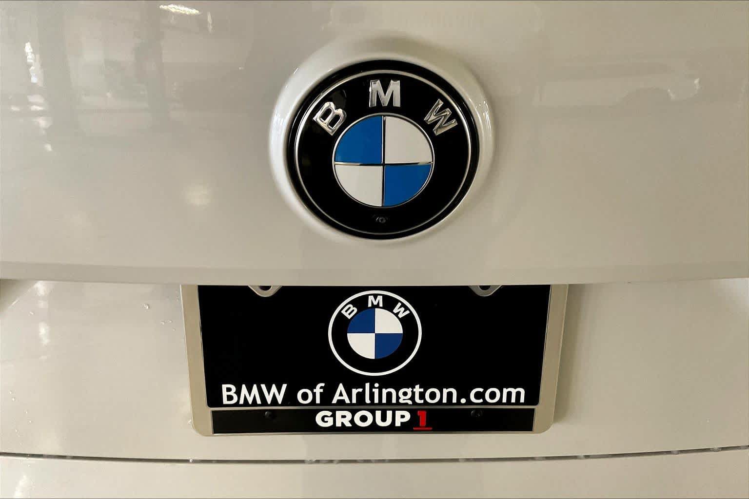 Used 2026 BMW iX xDrive60 w/ M Sport Package AWD/4WD image 15