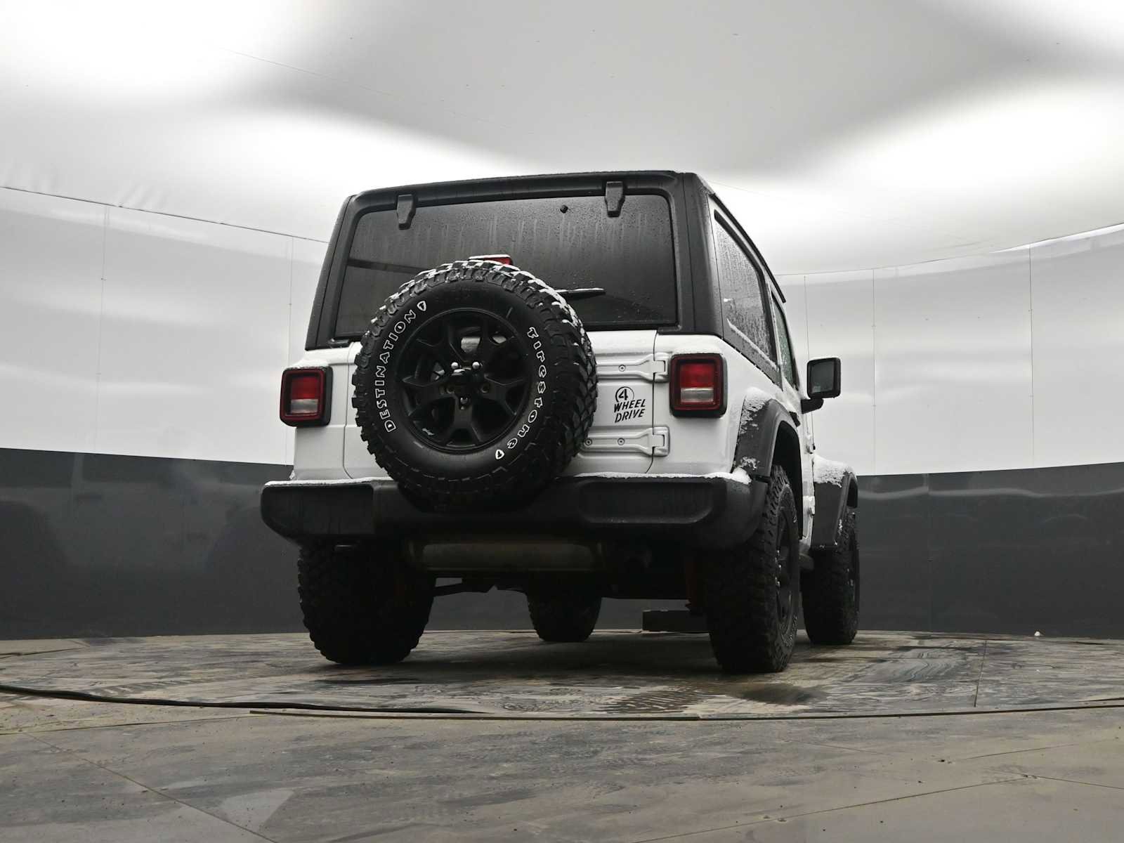 Used 2021 Jeep Wrangler Willys image 32