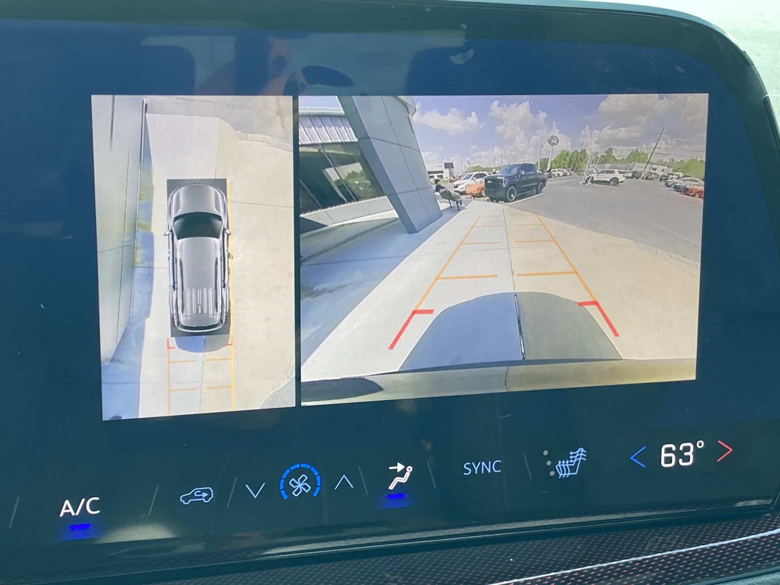 Used 2024 Chevrolet Traverse Z71 w/ Enhanced Driving Package image 26