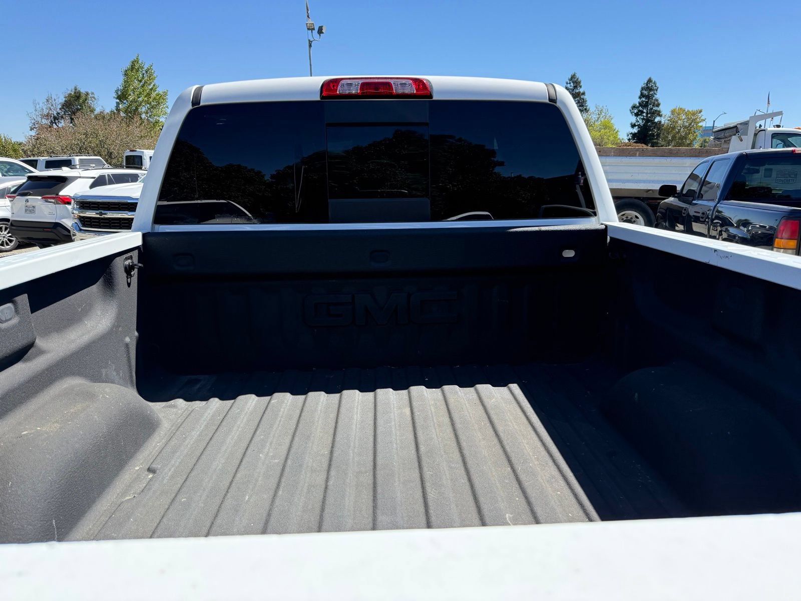 Used 2018 GMC Sierra 1500 SLT w/ SLT Premium Package AWD/4WD image 7