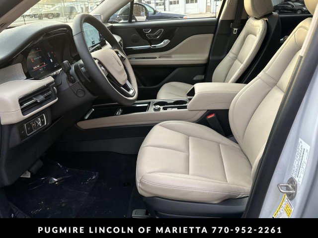 New 2026 Lincoln Corsair Premiere image 9