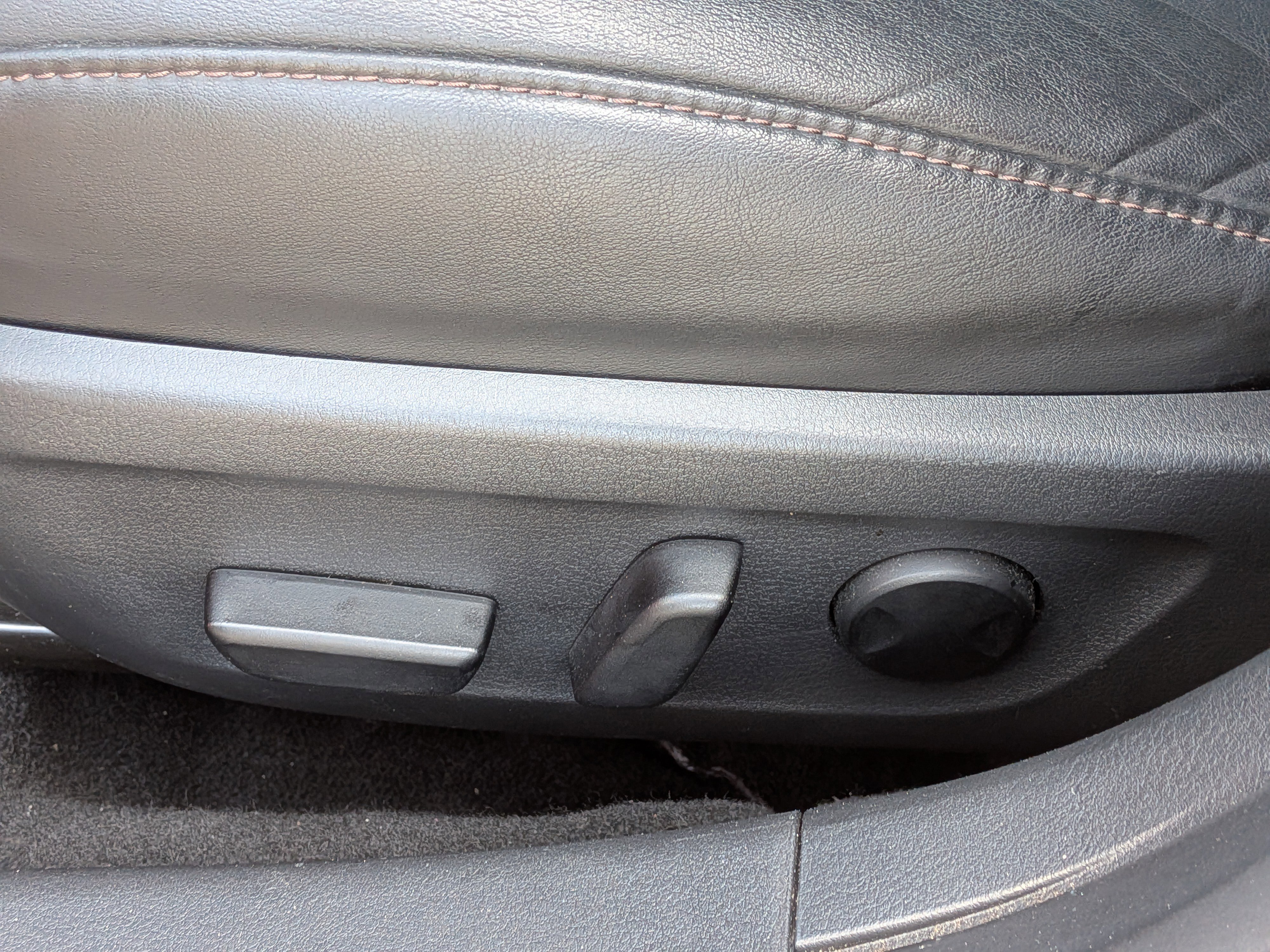 Used 2019 MAZDA MAZDA3 Hatchback w/ Preferred Package image 20