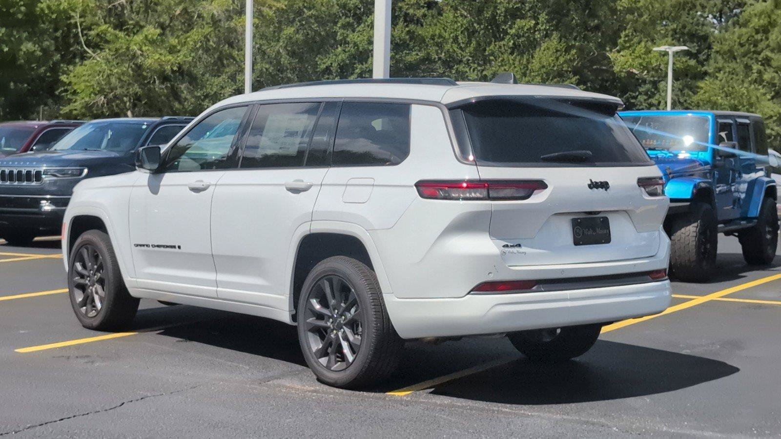 New 2026 Jeep Grand Cherokee L Limited AWD/4WD image 3