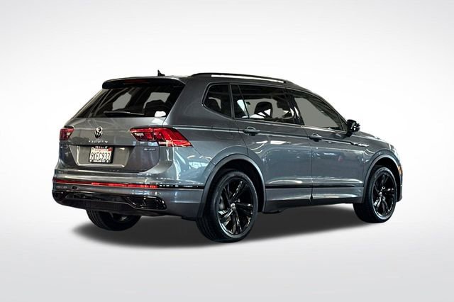 Certified 2024 Volkswagen Tiguan SE R-Line AWD/4WD image 5