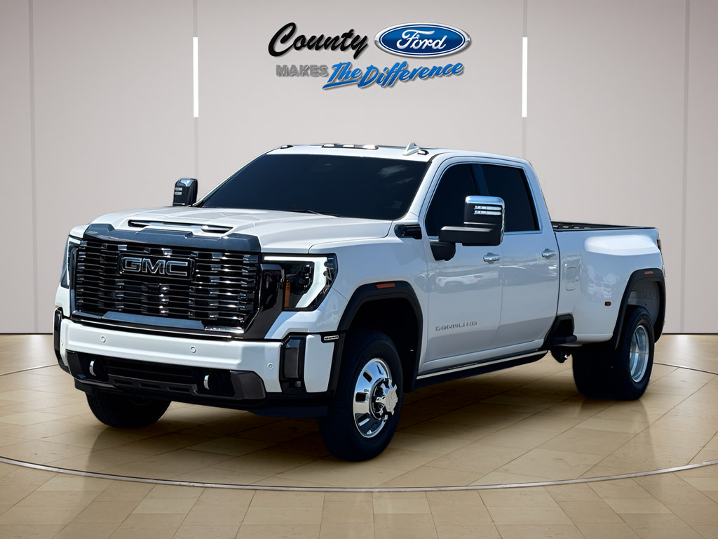 Used 2024 GMC Sierra 3500 Denali Ultimate AWD/4WD image 2