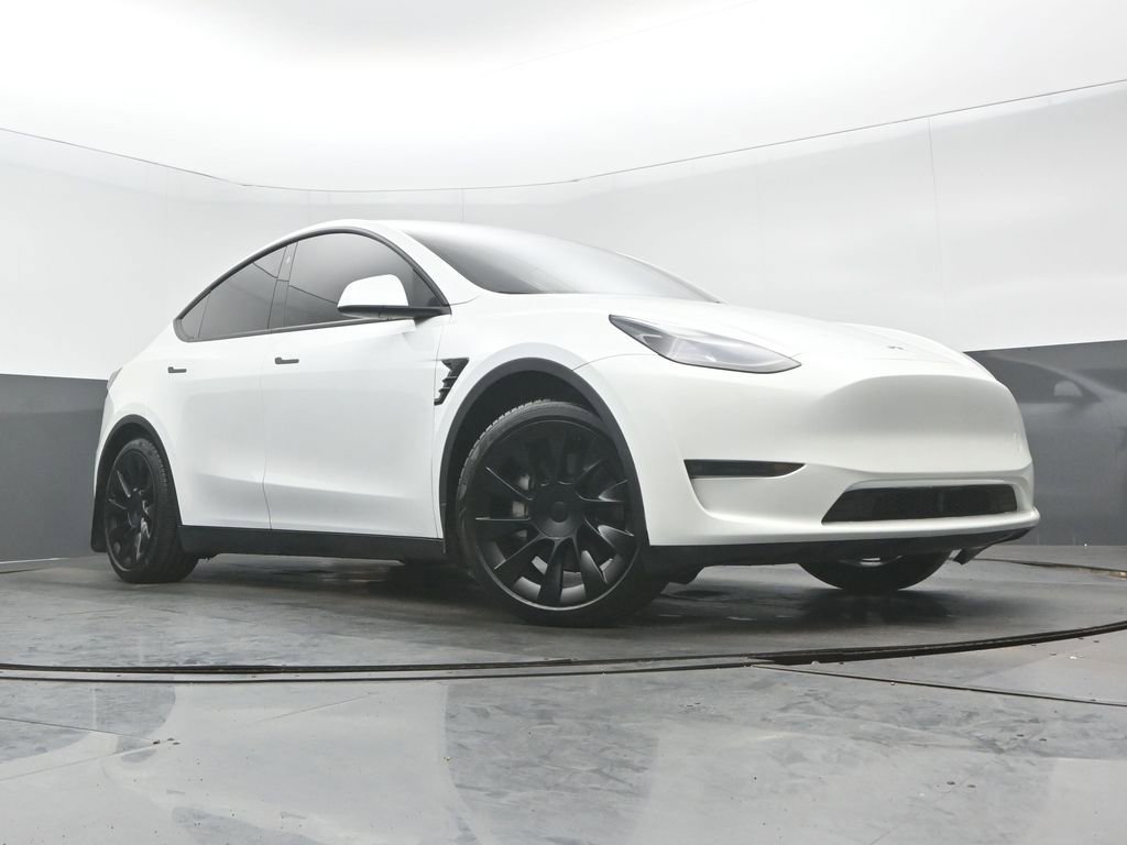 Used 2023 Tesla Model Y Long Range AWD/4WD image 27