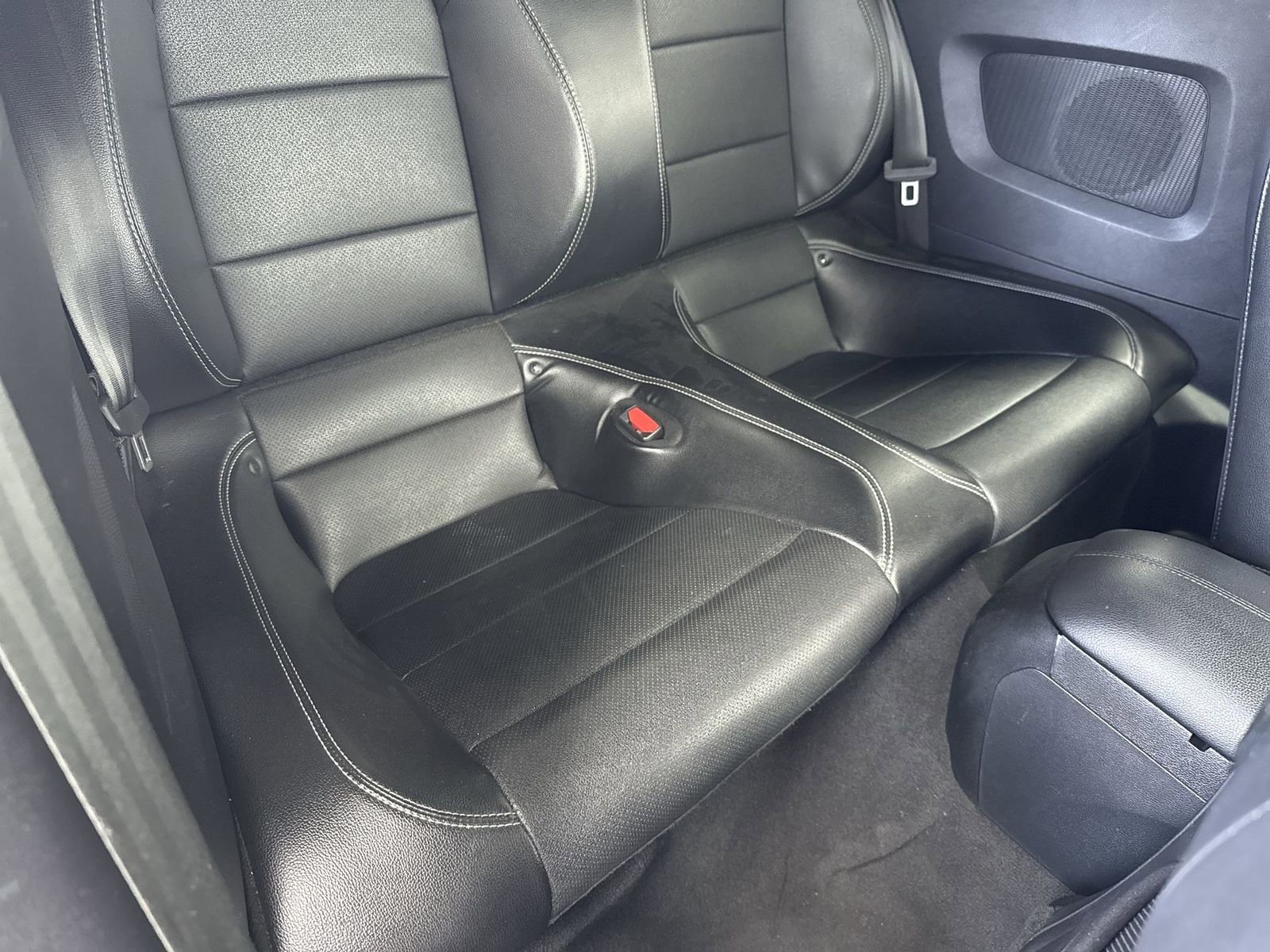 Used 2022 Ford Mustang Premium RWD image 37