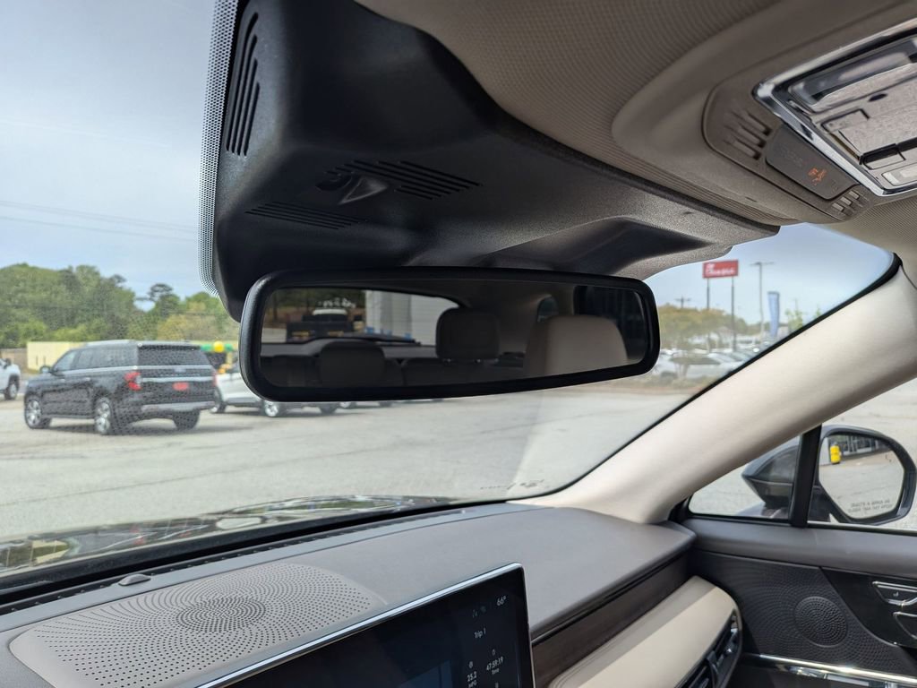 Used 2023 Lincoln Corsair Reserve image 27