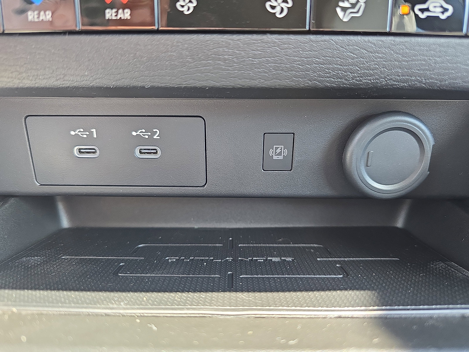 New 2025 Mitsubishi Outlander image 21