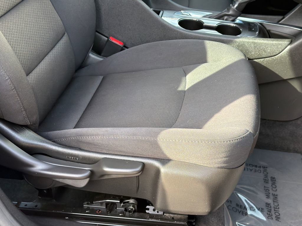 Used 2024 Chevrolet Malibu LT image 11