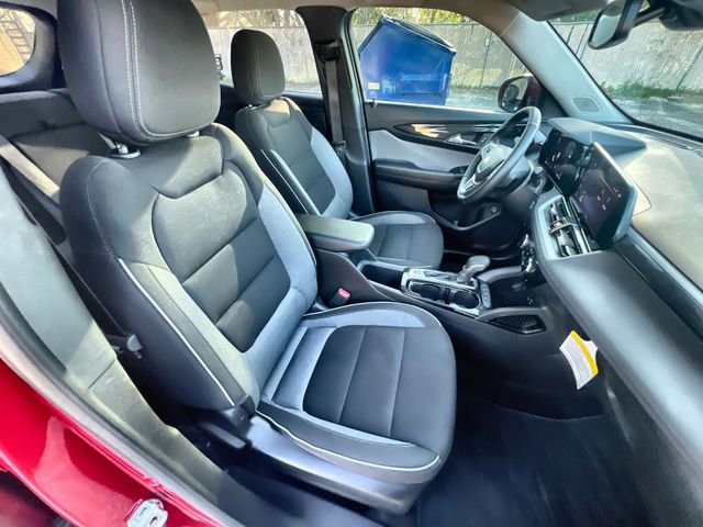 Certified 2026 Chevrolet TrailBlazer LT w/ Convenience Package image 27