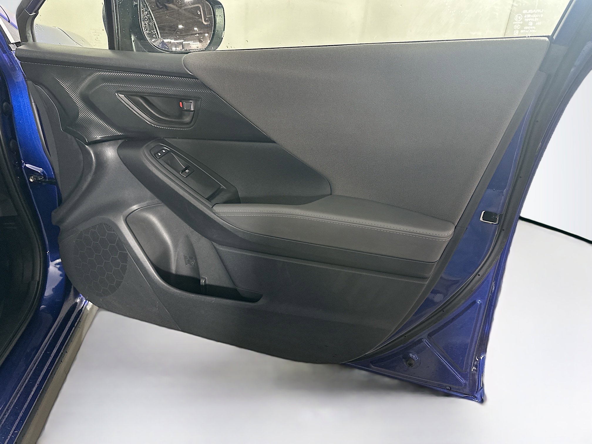 Used 2024 Subaru Crosstrek 2.0i Premium image 30