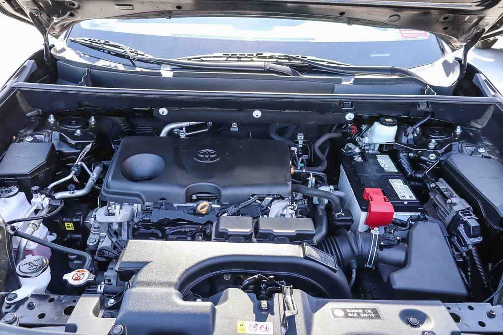 Used 2021 Toyota RAV4 XLE FWD image 29