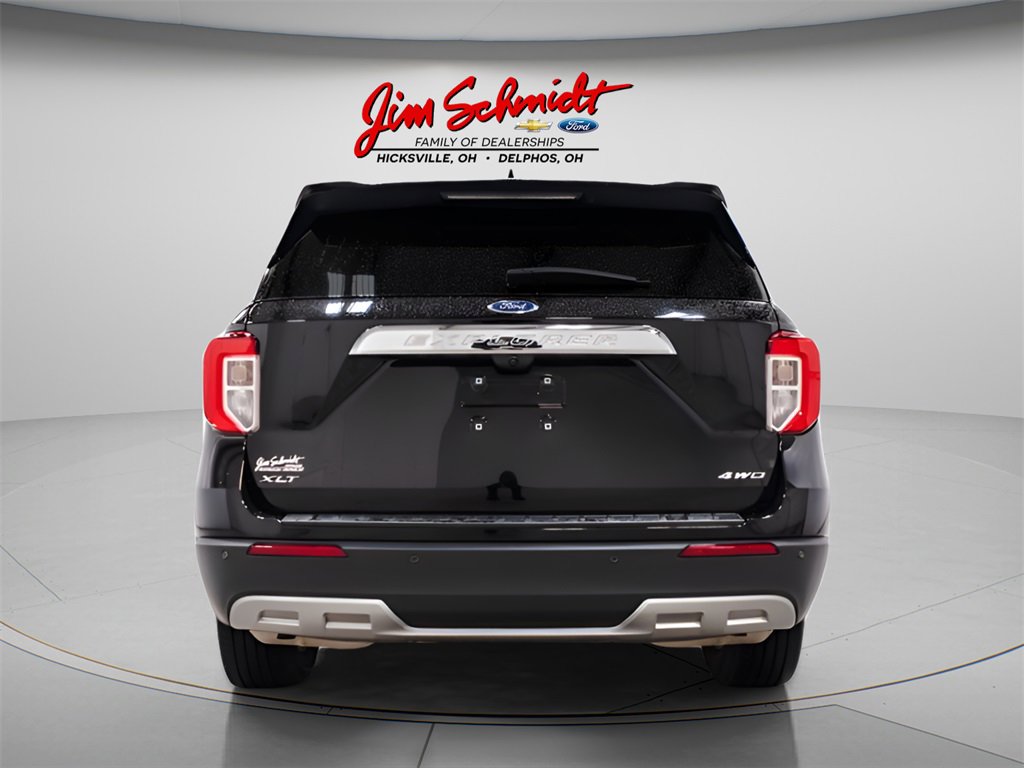 Used 2023 Ford Explorer XLT w/ Equipment Group 202A image 5