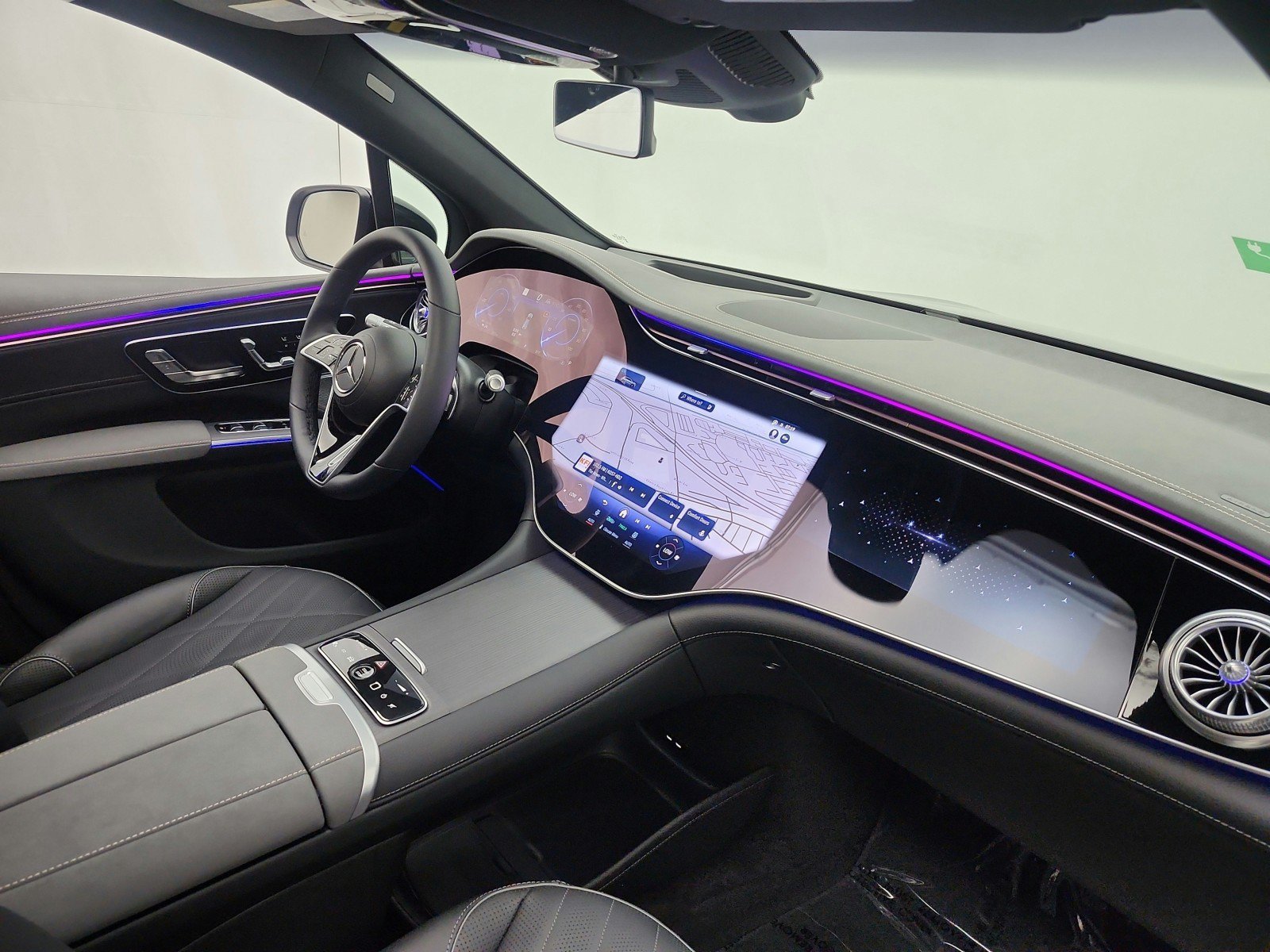 New 2026 Mercedes-Benz EQS 550 4MATIC SUV image 13