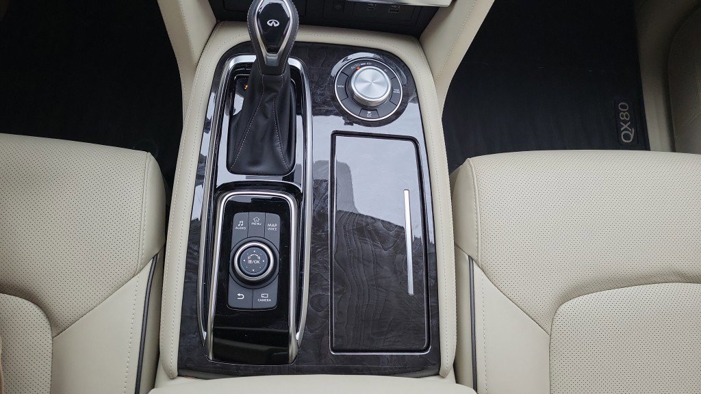 Used 2024 INFINITI QX80 Luxe w/ Cargo Package image 28