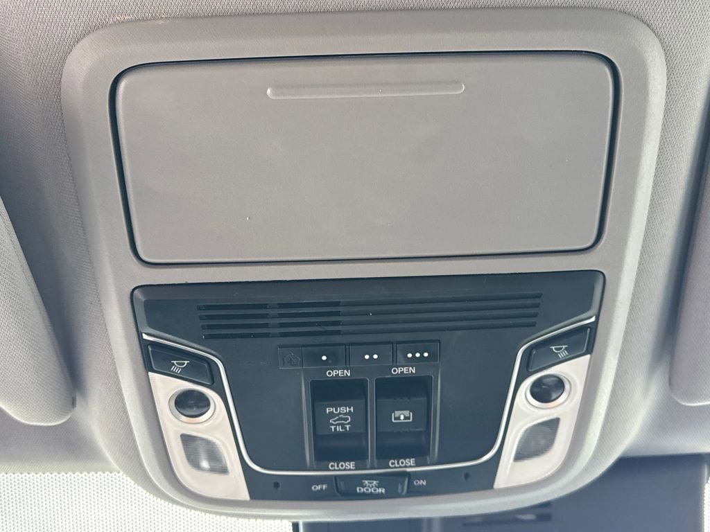 Used 2017 Honda Pilot Elite image 36