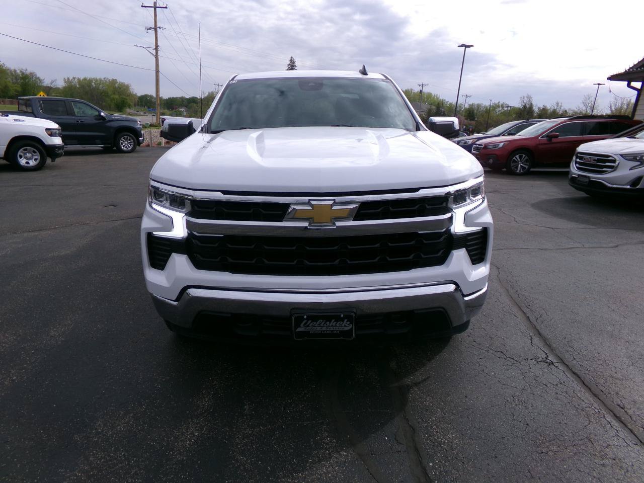 Used 2022 Chevrolet Silverado 1500 LT AWD/4WD image 4