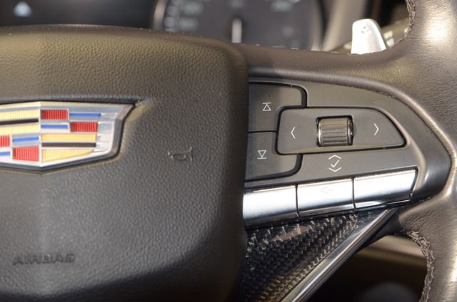 Used 2023 Cadillac XT6 Sport w/ Technology Package image 28