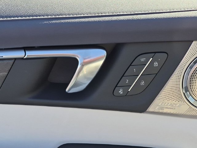 New 2027 Buick Enclave Avenir w/ LPO, Floor Liner Package FWD image 12