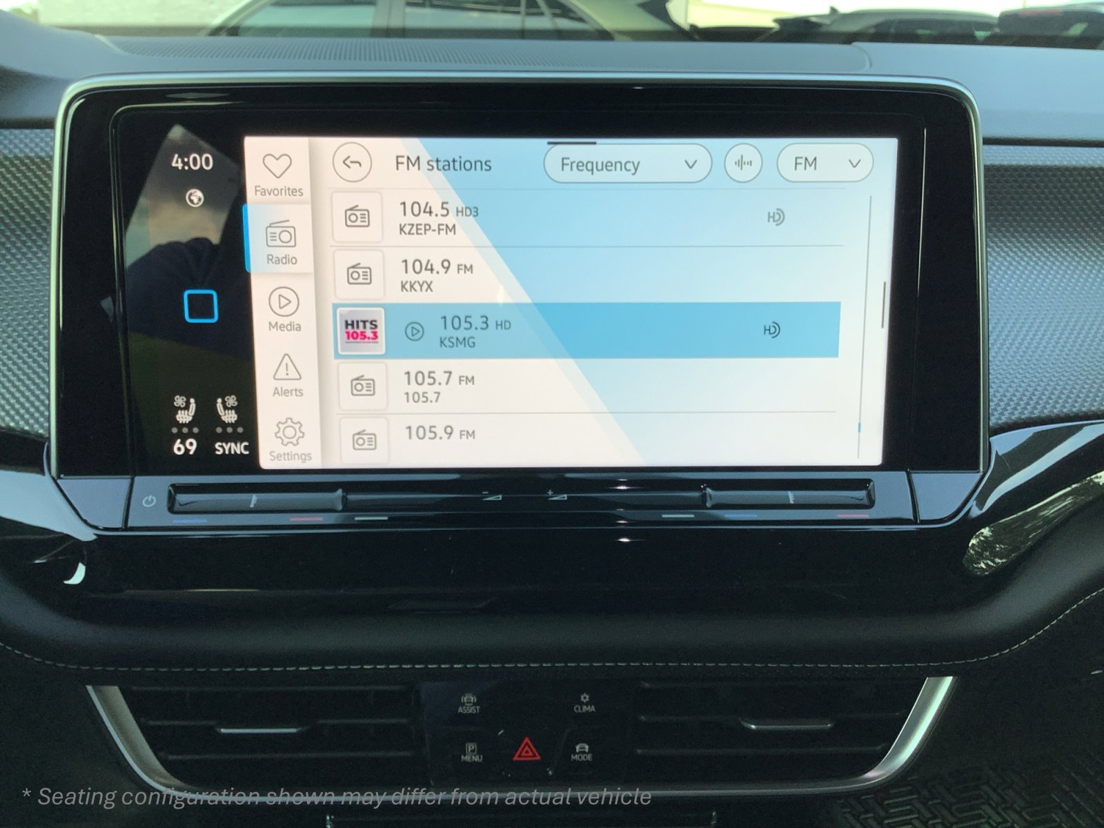 New 2026 Volkswagen Atlas Cross Sport SEL Premium R-Line image 17