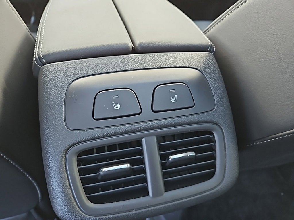 Used 2023 Buick Envision Avenir image 27