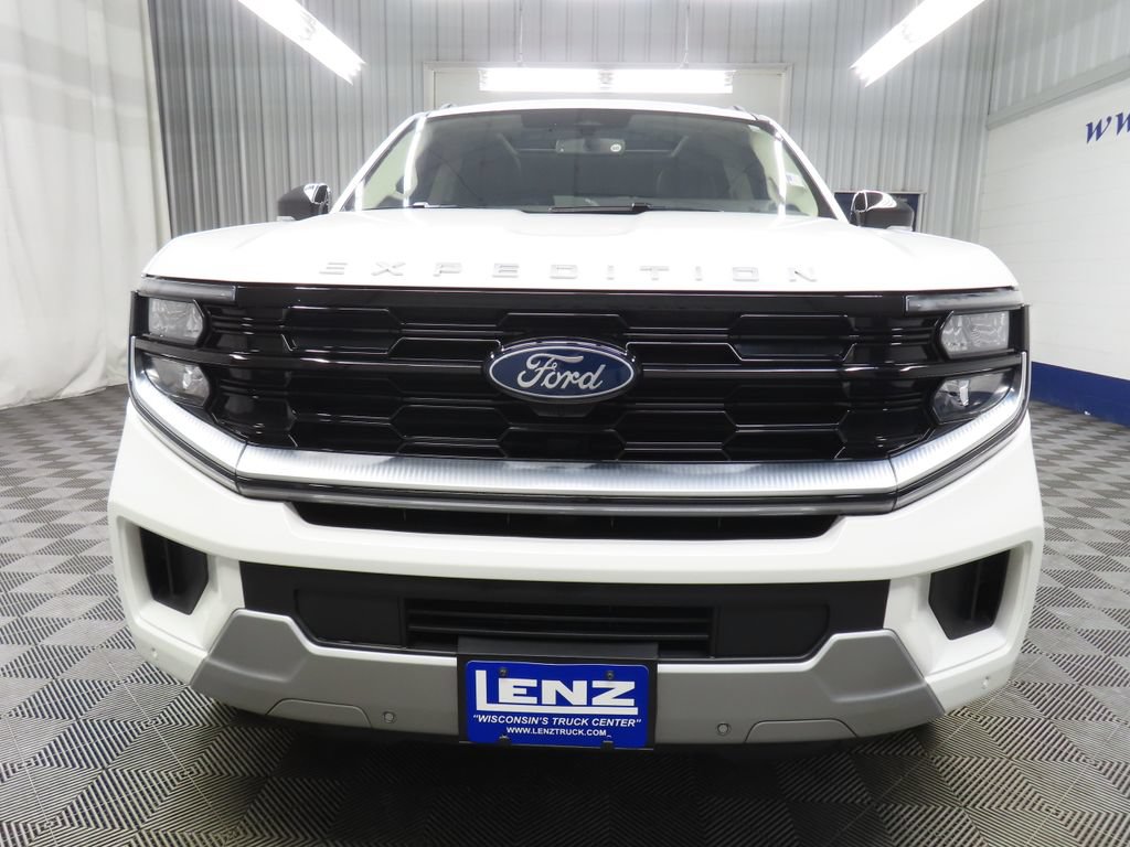 Used 2025 Ford Expedition Platinum w/ Platinum Ultimate Package AWD/4WD image 43