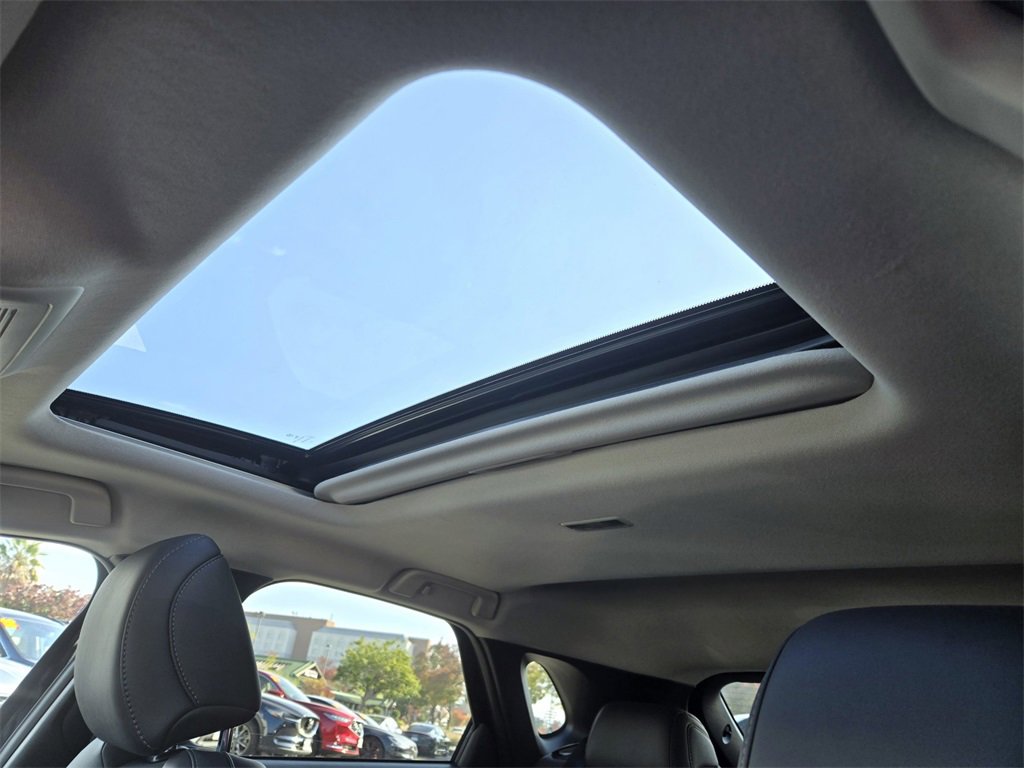 Certified 2025 MAZDA CX-30 AWD 2.5 S w/ Preferred Package image 17