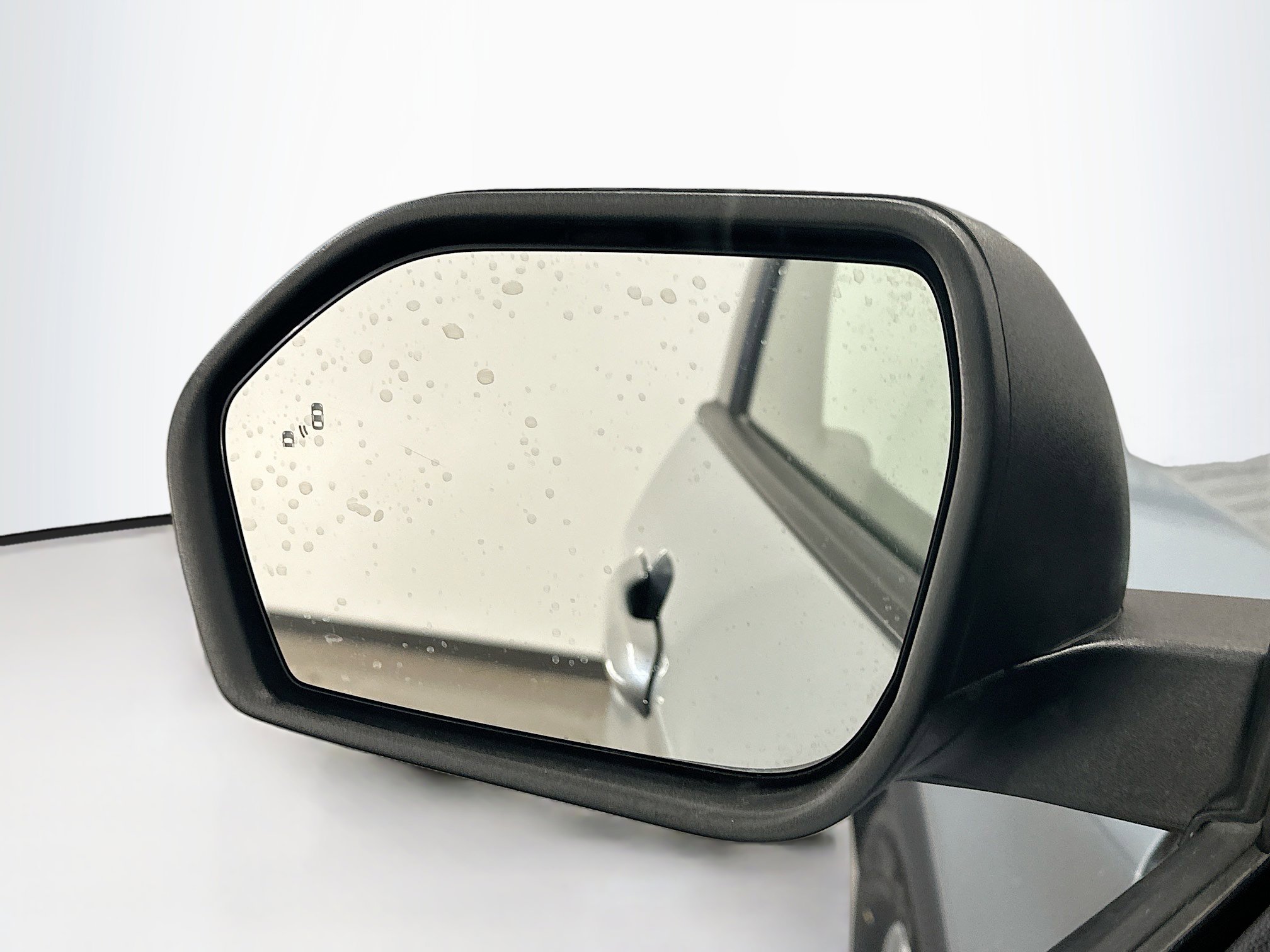 Used 2023 Ford Explorer XLT w/ Equipment Group 202A image 16