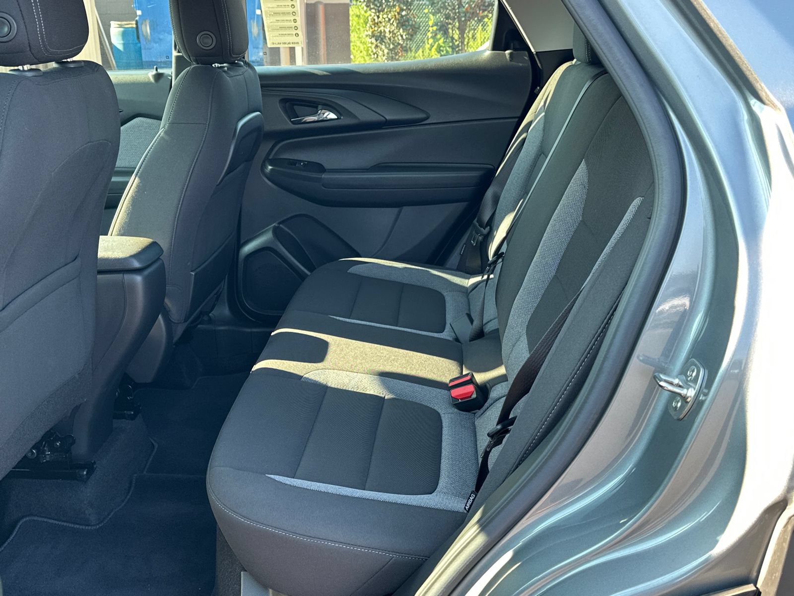 Used 2024 Chevrolet TrailBlazer LS w/ LS Confidence Package FWD image 17