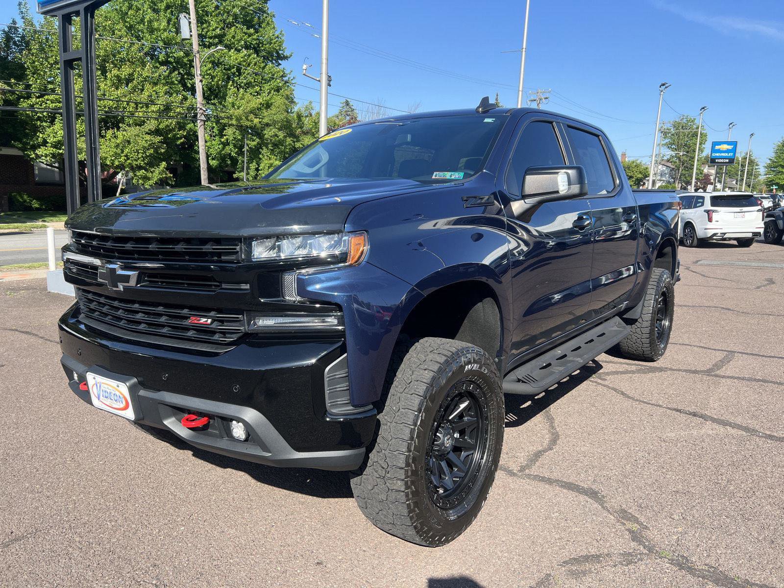 Used 2020 Chevrolet Silverado 1500 LT Trail Boss AWD/4WD image 3