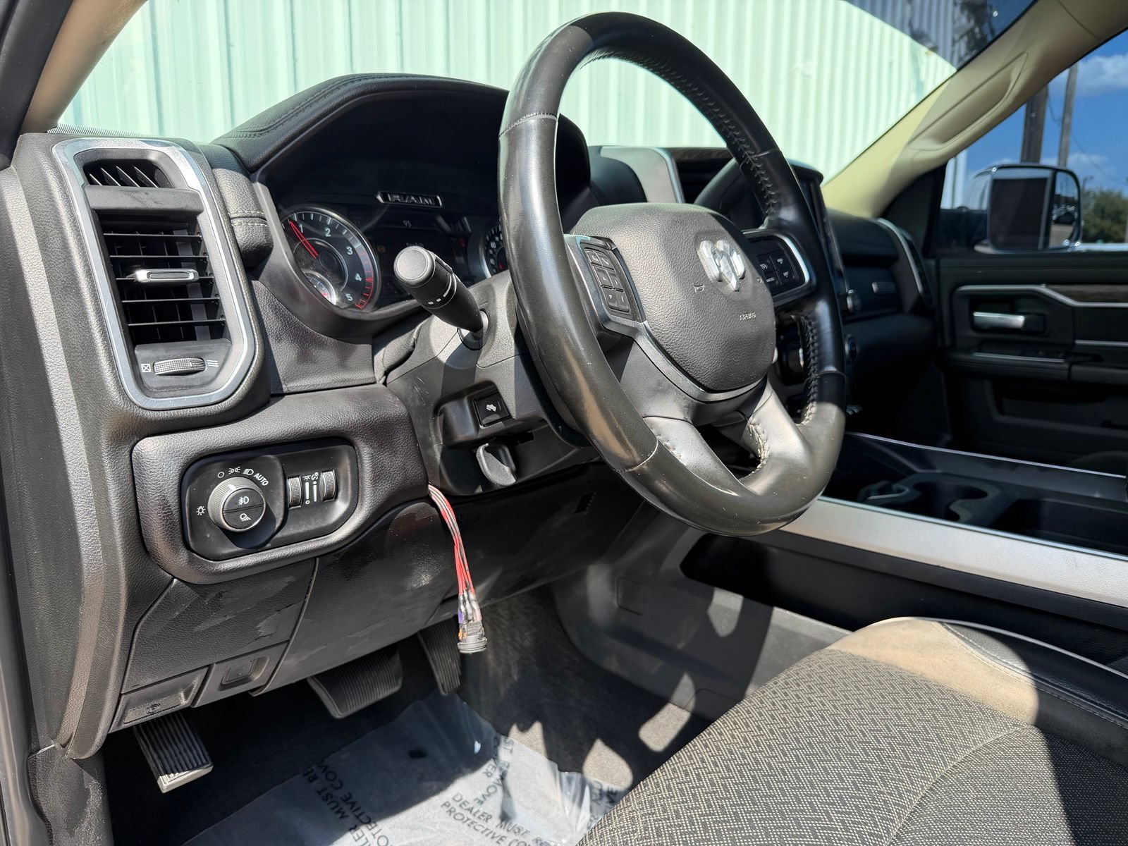 Used 2021 RAM 3500 Laramie AWD/4WD image 15