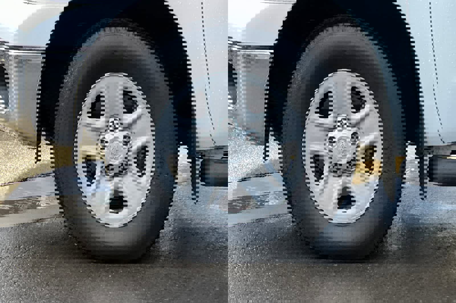 Used 2012 Toyota Tundra 2WD Double Cab image 32