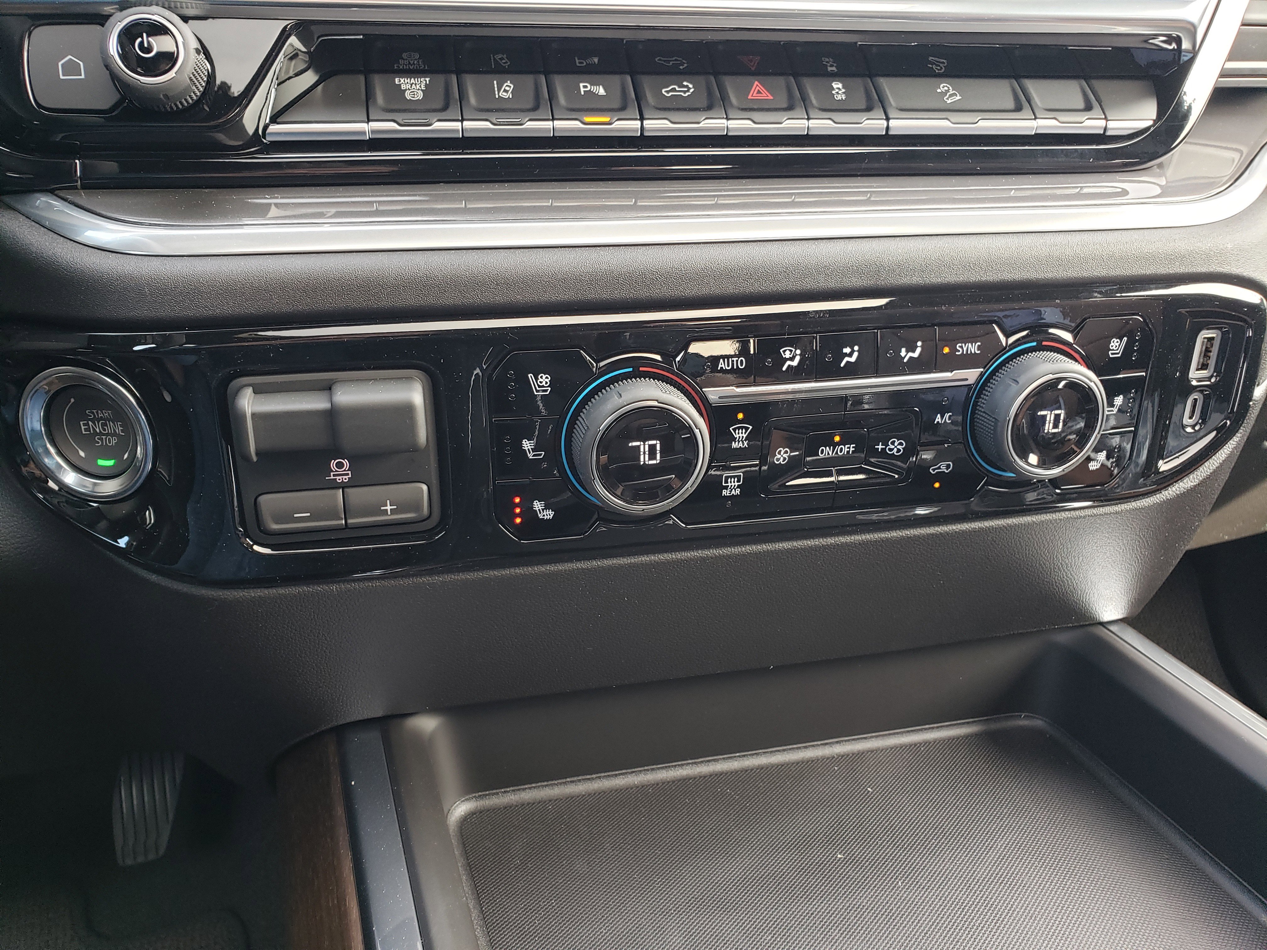 New 2026 Chevrolet Silverado 3500 High Country w/ High Country Premium Package image 25