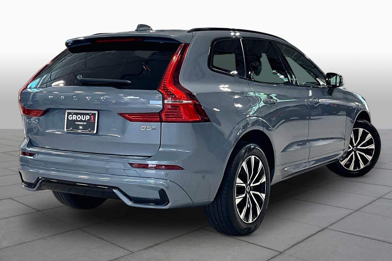 Used 2024 Volvo XC60 B5 Plus w/ Climate Package AWD/4WD image 13
