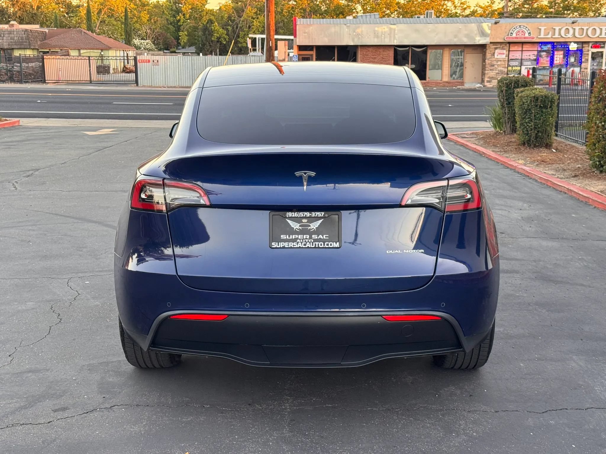 Used 2021 Tesla Model Y Long Range AWD/4WD image 5