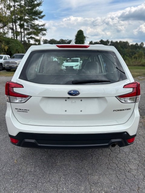 Used 2022 Subaru Forester 2.5i AWD/4WD image 7