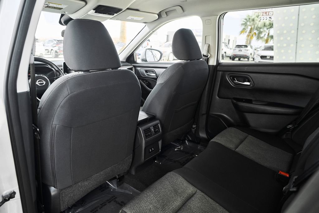 Used 2024 Nissan Rogue SV FWD image 20