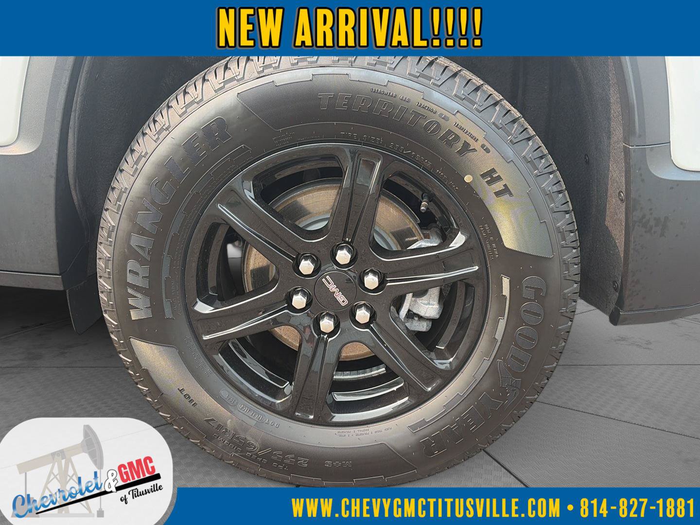Used 2023 GMC Acadia AT4 w/ Trailering Package AWD/4WD image 10