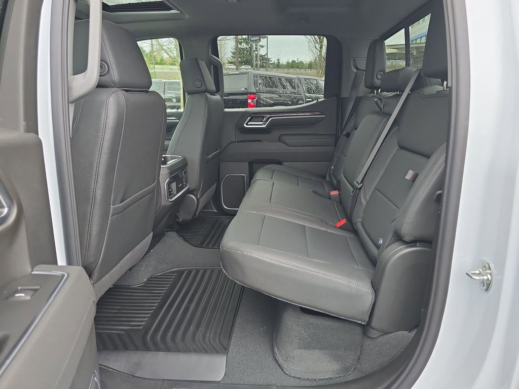 New 2026 Chevrolet Silverado 1500 LTZ w/ LTZ Premium Package image 30