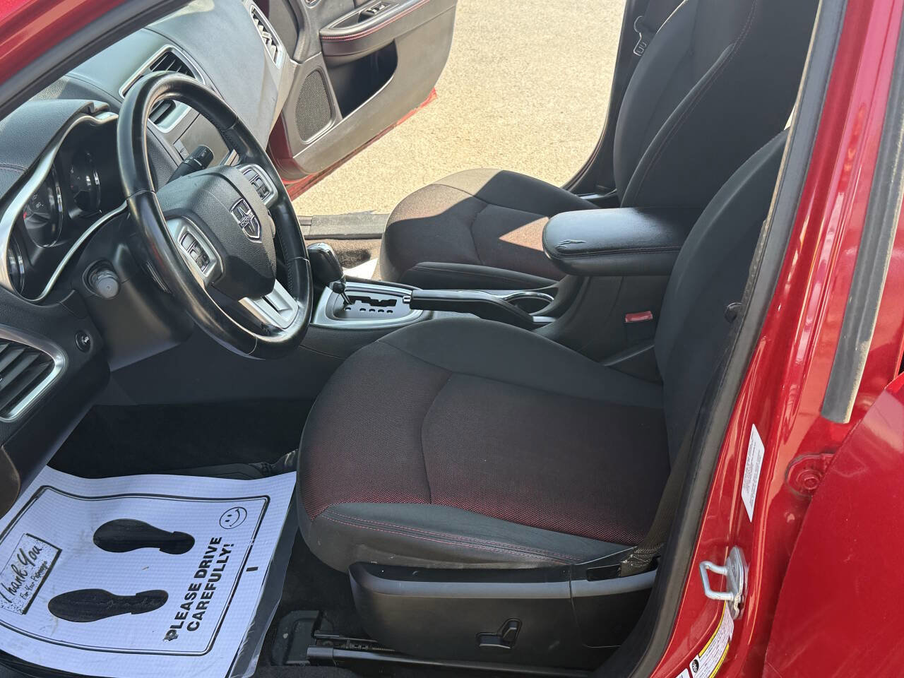 Used 2011 Dodge Avenger Heat FWD image 13