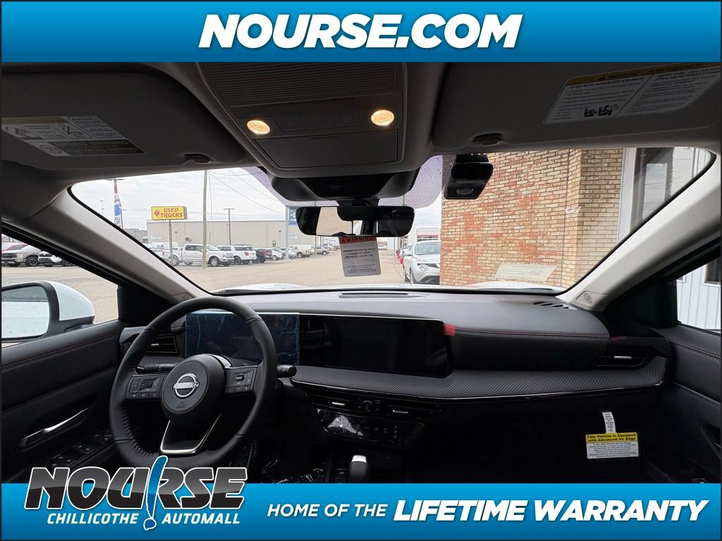 New 2025 Nissan Kicks SR w/ Illumination Package AWD/4WD image 15