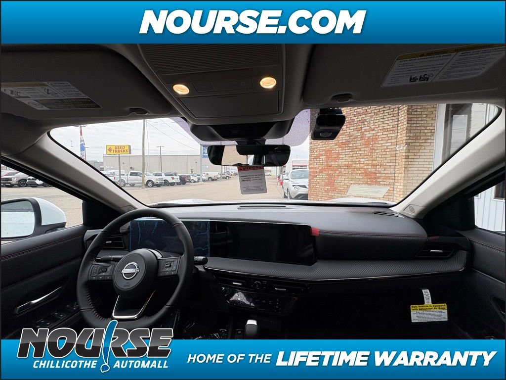 New 2025 Nissan Kicks SR w/ Illumination Package image 15