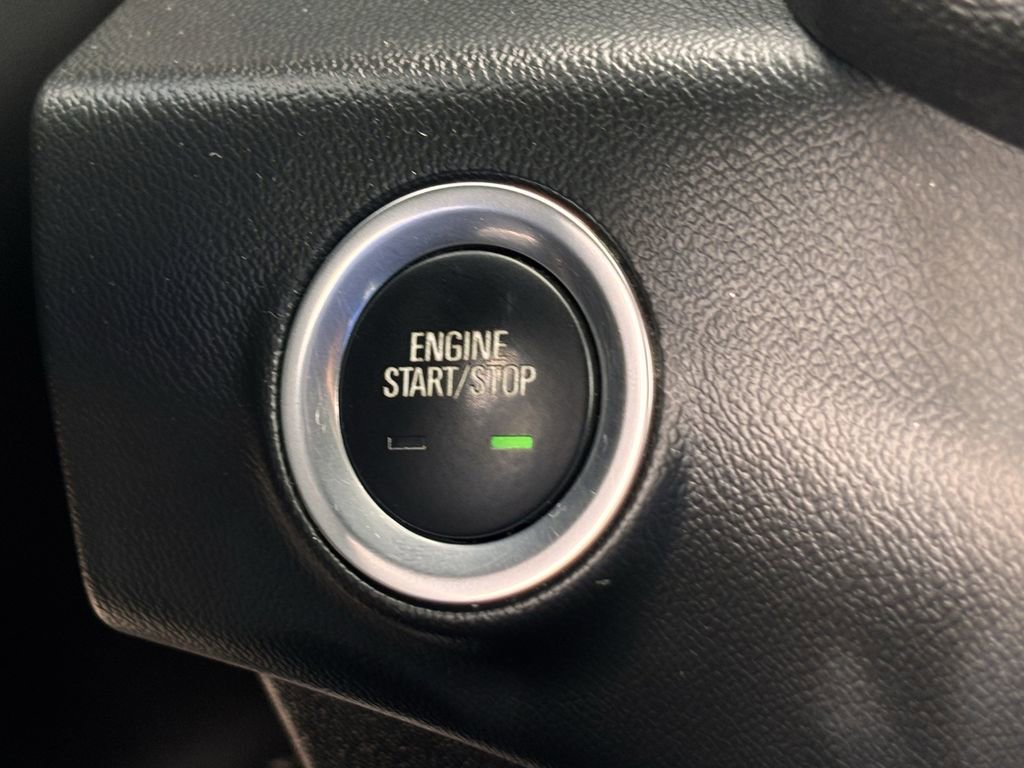 Used 2024 GMC Terrain AT4 image 20