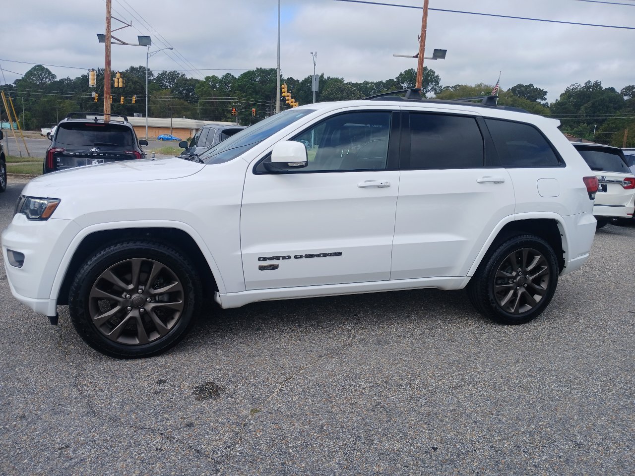 Used 2017 Jeep Grand Cherokee Limited 75th Anniversary image 18