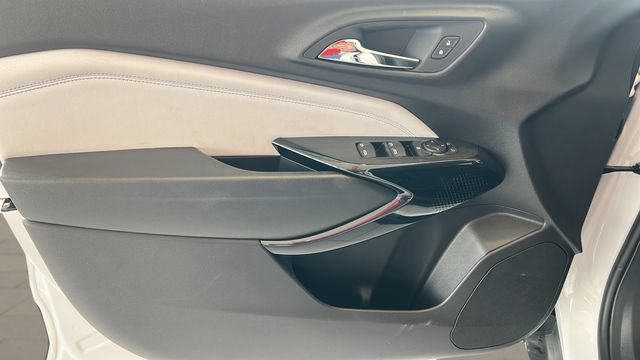 New 2026 Chevrolet Trax LT w/ Driver Confidence Package FWD image 9