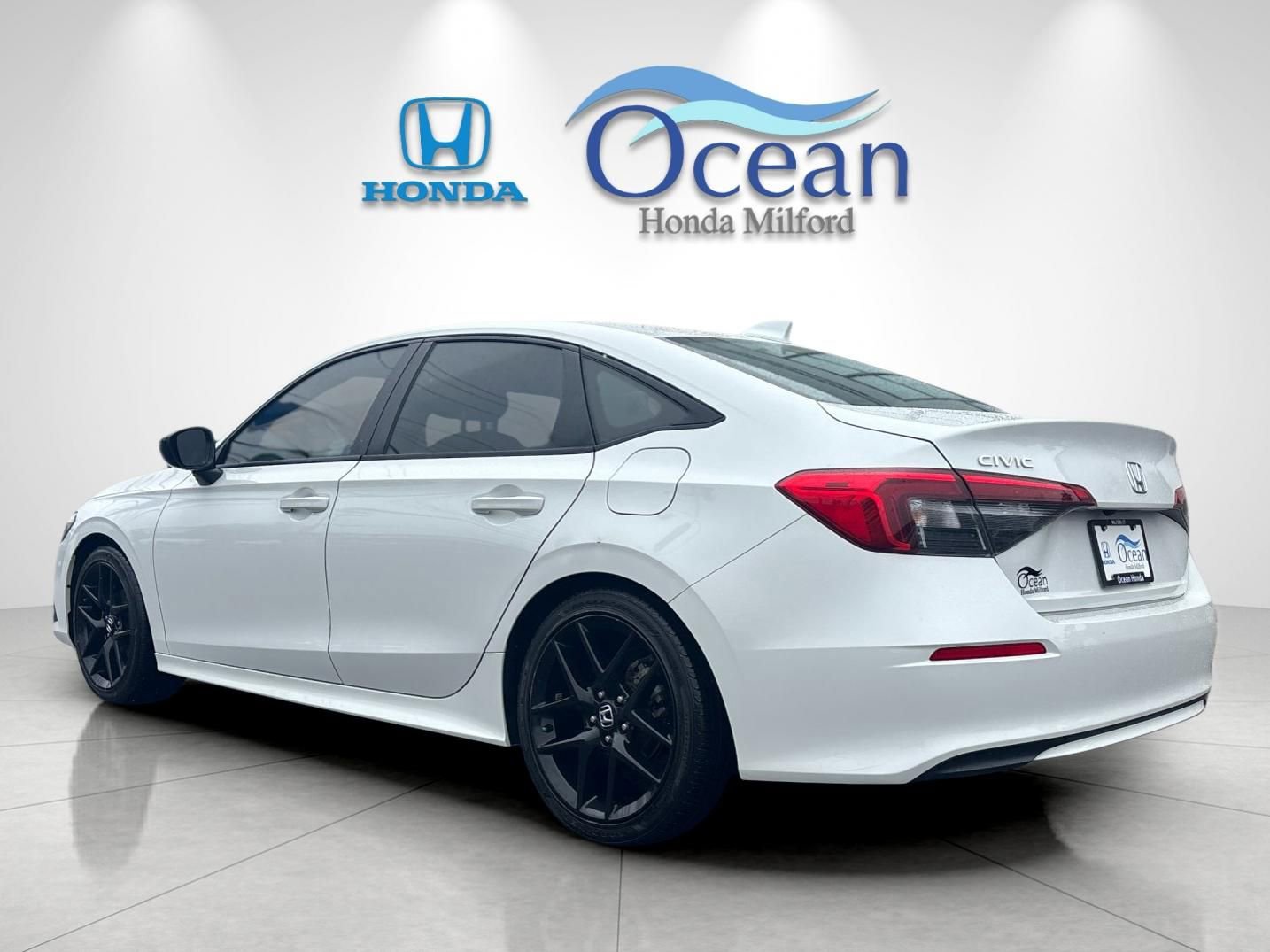 Used 2023 Honda Civic Sport image 5