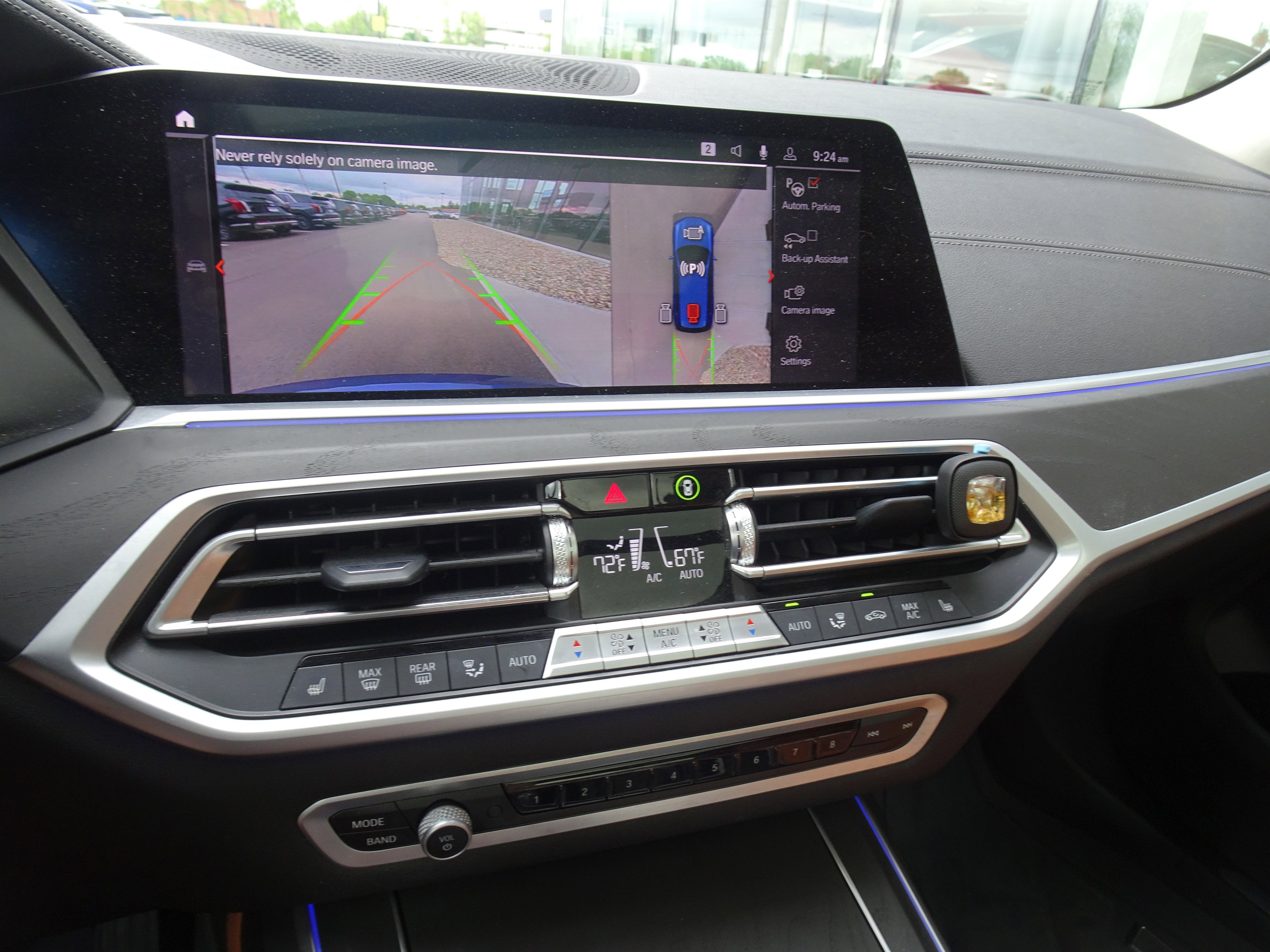 Used 2022 BMW X7 xDrive40i w/ Premium Package image 18